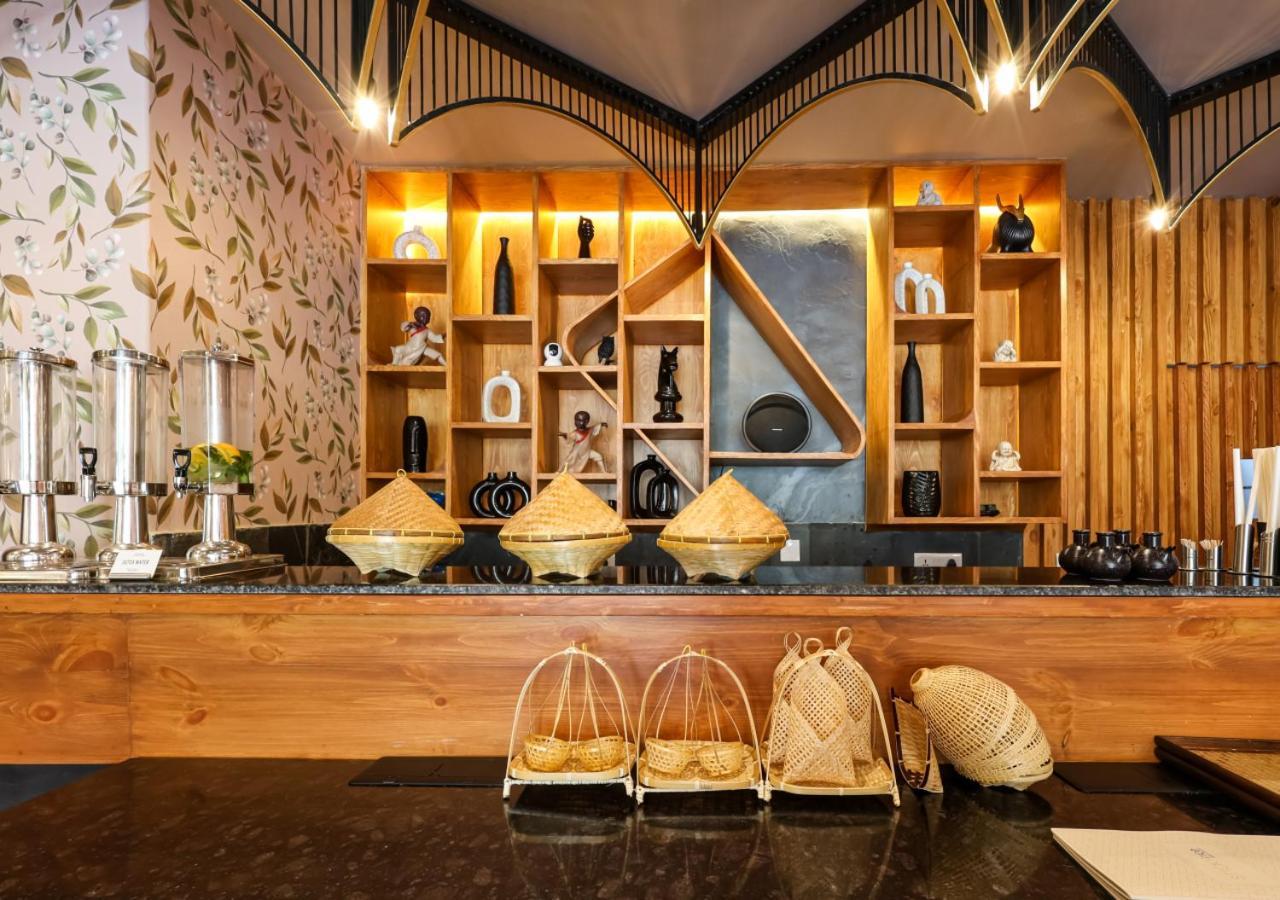 Bloom Hotel - Golf Course Road, Sector 43 Gurgaon Buitenkant foto