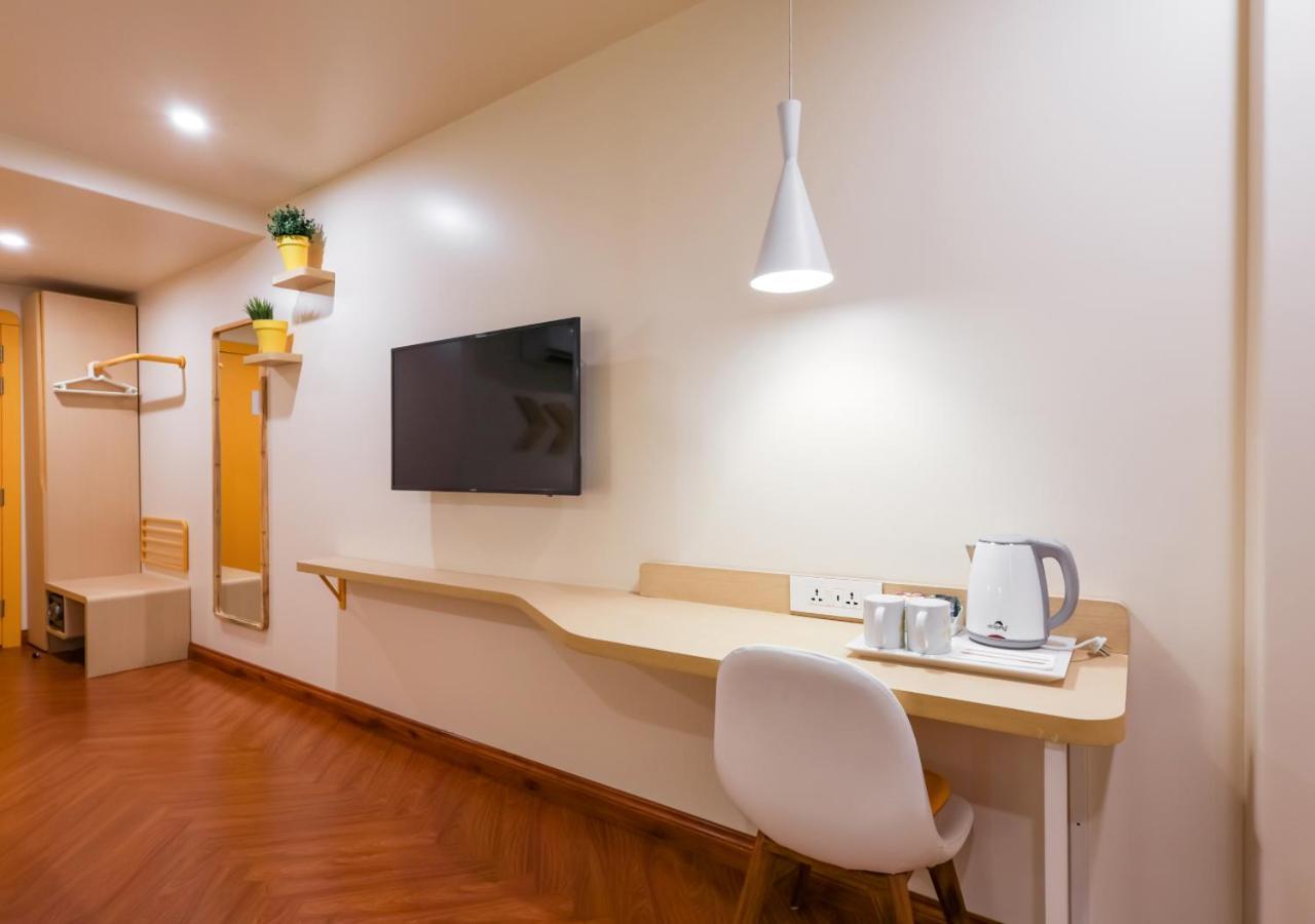 Bloom Hotel - Golf Course Road, Sector 43 Gurgaon Buitenkant foto