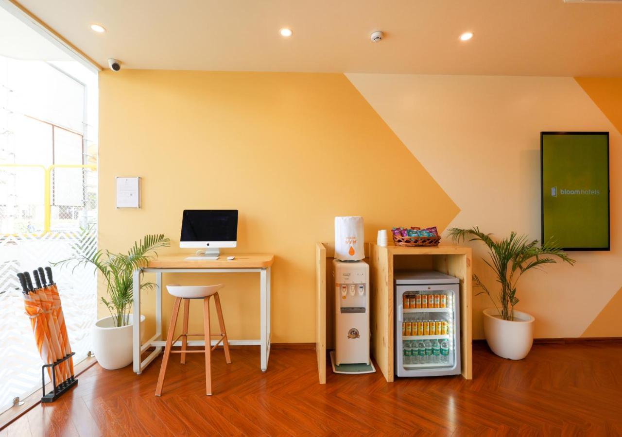 Bloom Hotel - Golf Course Road, Sector 43 Gurgaon Buitenkant foto