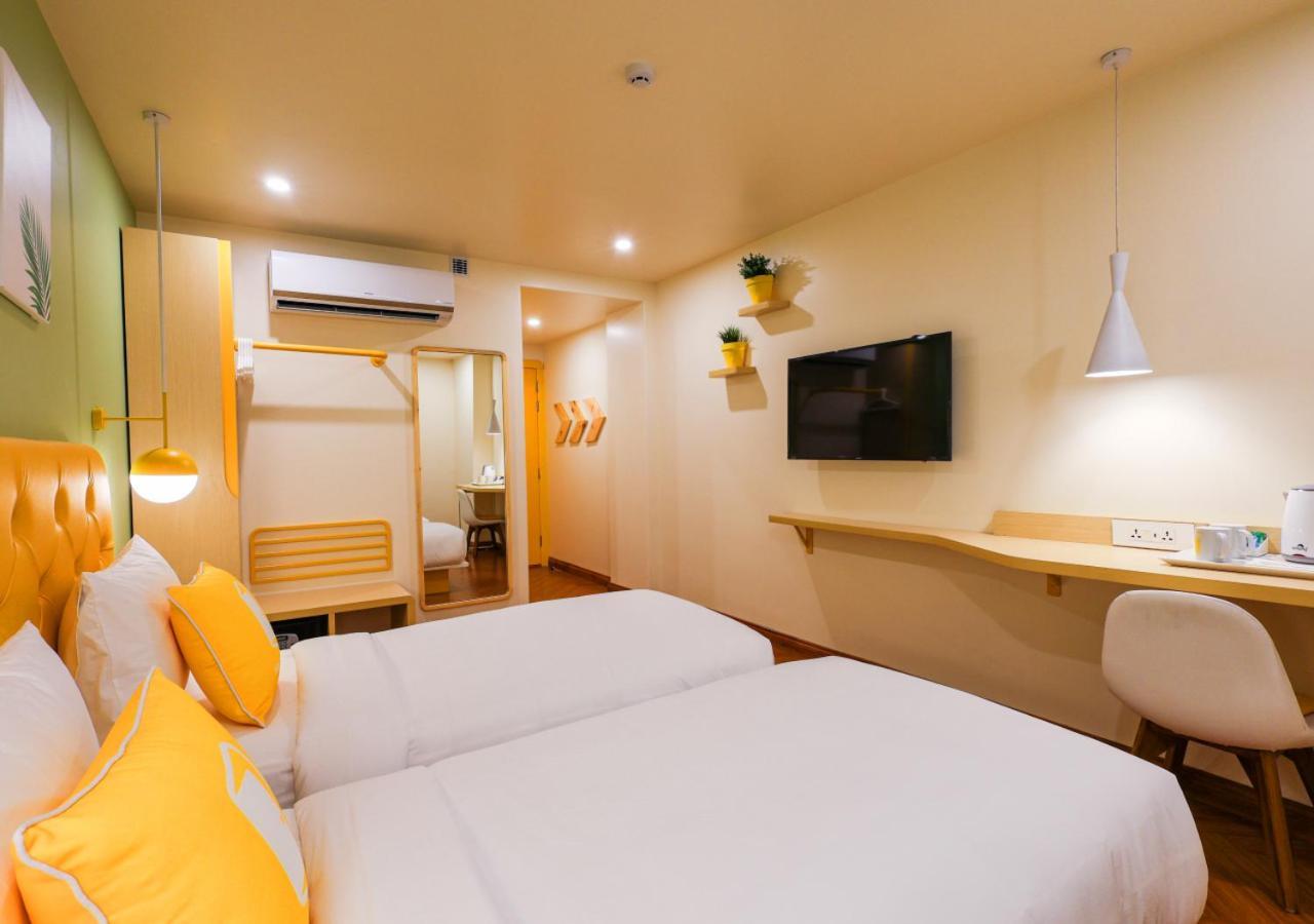 Bloom Hotel - Golf Course Road, Sector 43 Gurgaon Buitenkant foto